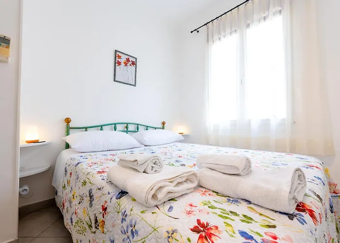 Appartamento L Olivier Modern And Bright Historic Center Gem, 150m From The *