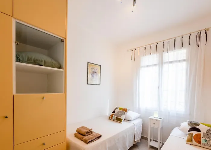 L Olivier Modern And Bright Historic Center Gem, 150m From The Appartamento Antibes