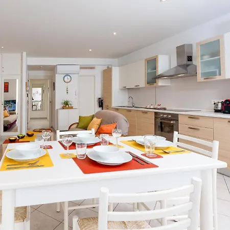 Apartment L Olivier Modern And Bright Historic Center Gem, 150m From The