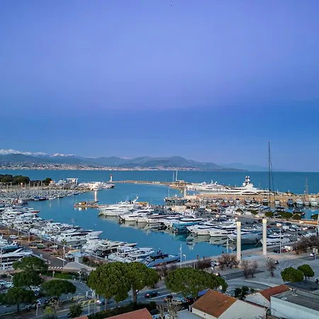 L Olivier Modern And Bright Historic Center Gem, 150m From The