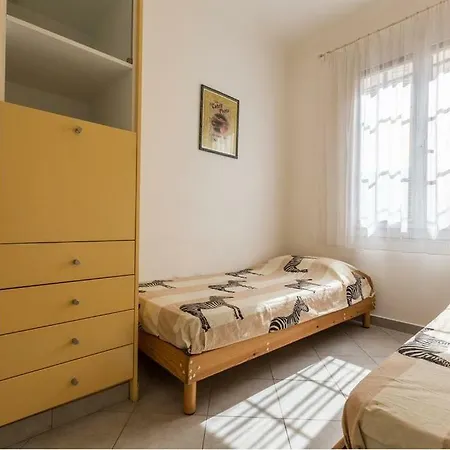 L Olivier Apartment *